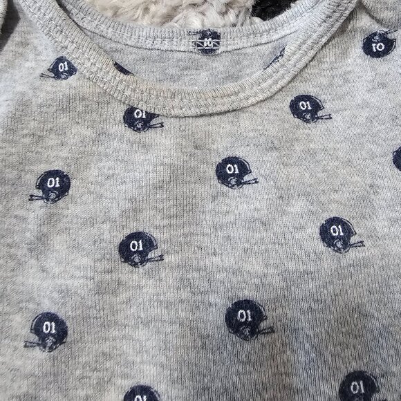 Carter's Baby Boy 2 piece Long Sleeve Football Bodysuits 12M - Picture 3 of 8